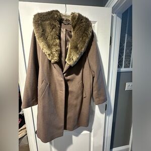 LAUREN Ralph Lauren
Shawl Collar Faux Fur Reefer Coat